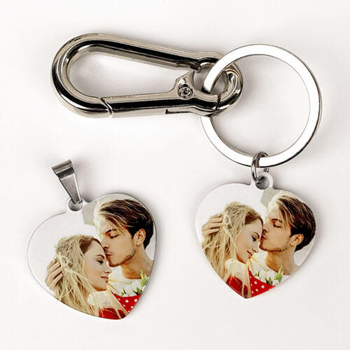 custom colorful heart shaped photo keyring vendors bulk personalized heart engraved photo keychains wholesale factory websites